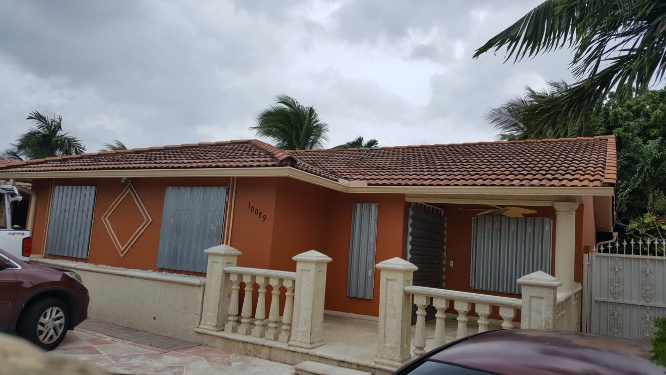 Storm Panels Installation Miami Dade County